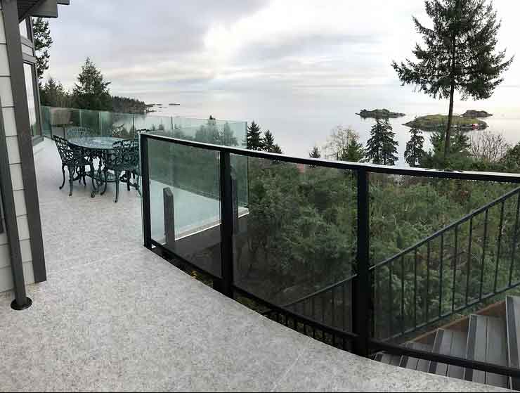 Rooftop railings, Ontario