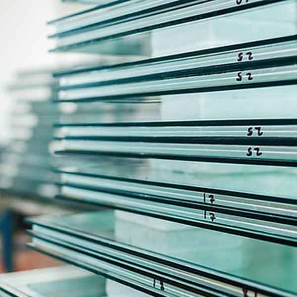 Tempered glass railings in Ontario offering exceptional strength and safety.
